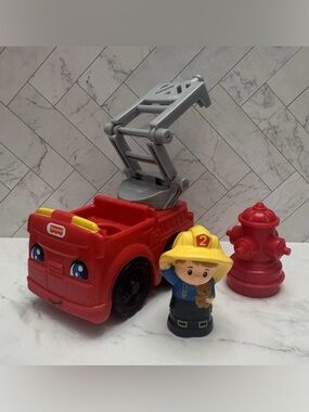 Fisher-Price Little People Fire Truck, Firefighter Figure & Fire Hydrant Set